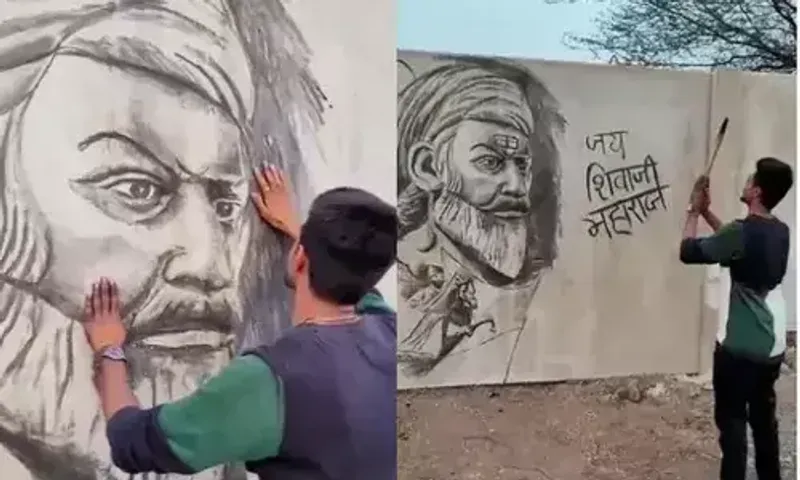 રાજકોટ: યુવાને એક હાથમાં મોબાઈલ અને બીજા હાથથી સળગતી લાકડી લઈ અડધો કલાકમાં શિવાજી મહારાજનું ચિત્ર દોર્યું