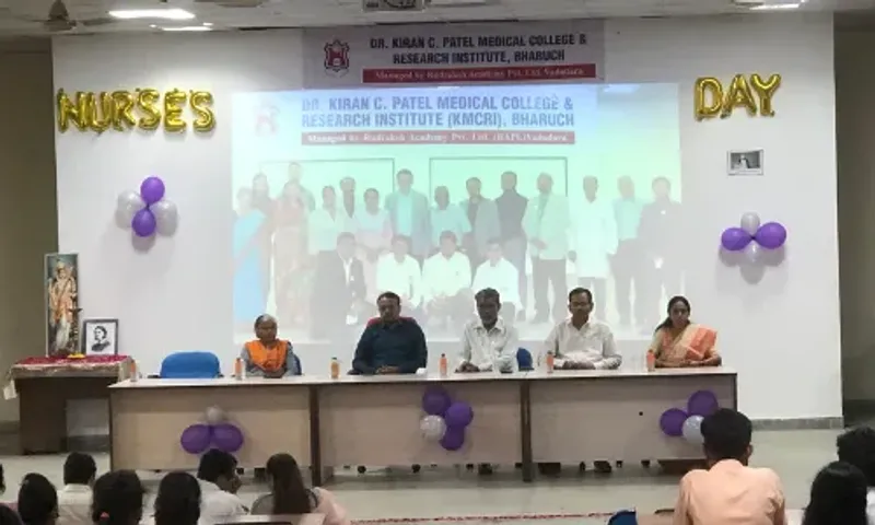 ભરૂચ : આંતરરાષ્ટ્રીય નર્સિંગ દિવસની જનરલ હોસ્પિટલ ખાતે વિશેષ ઉજવણી કરાય...