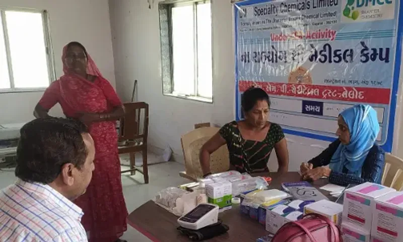 દહેજ : ડી.એમ.સી.સી કંપની દ્વારા મેડીકલ ચેકઅપ કેમ્પનું કરાયુ આયોજન, ૧૦૦ થી વધુ દર્દીઓએ લીધો લાભ