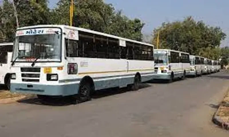 ગુજરાતમાં આજથી બસના ભાડા થયા મોંઘા, એસટી બસના ભાડામાં કરાયો 25%નો તોતિંગ વધારો....