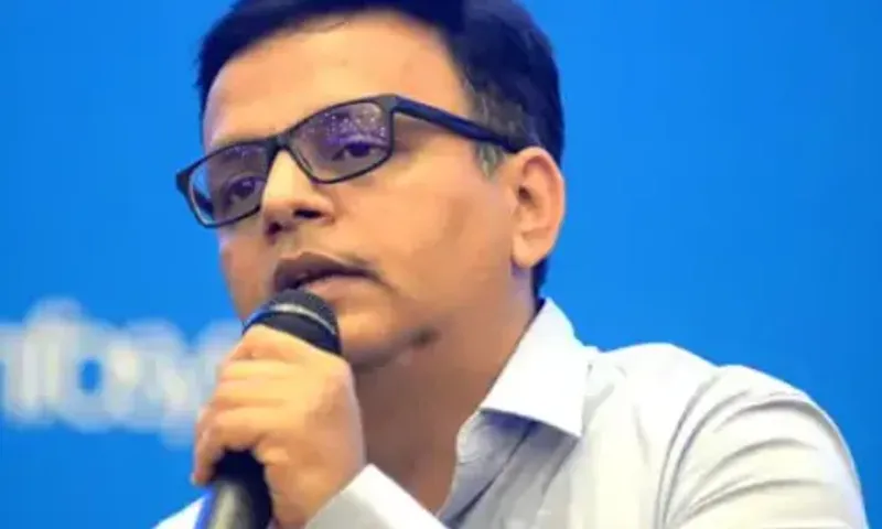 ઈન્ફોસિસના CFO નીલંજન રોયે રાજીનામું આપ્યું, જયેશ સંઘરાજકાને નવા ચીફ ફાયનાન્સિયલ ઓફિસર તરીકે નિયુક્ત