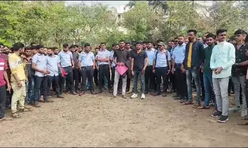 ભરૂચ : દહેજની યોકોહામા ટાયર કંપનીના 300 કર્મચારીઓની વિવિધ માંગણીઓને લઈને હડતાળ..!