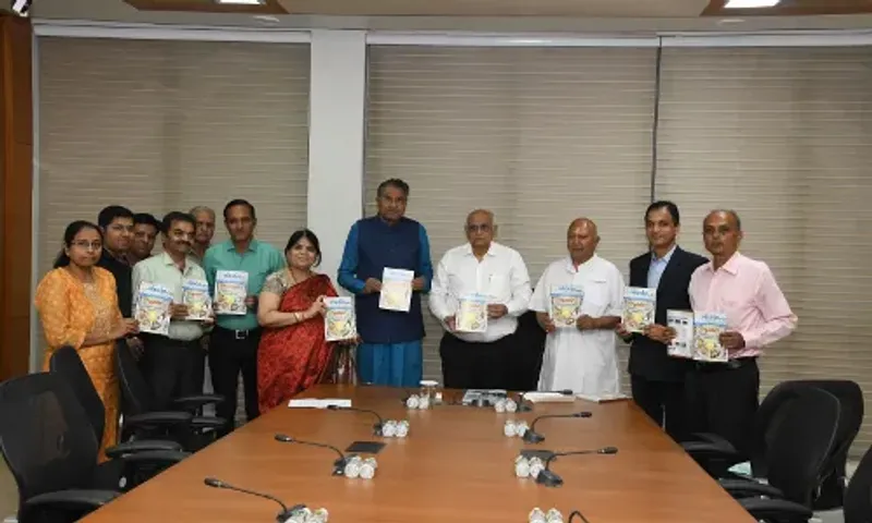 ગાંધીનગર: મુખ્યમંત્રી ભૂપેન્દ્ર પટેલના હસ્તે ગોદર્શન ગાઇડના ‘ઝુનોસીસ’ વિશેષાંકનું વિમોચન