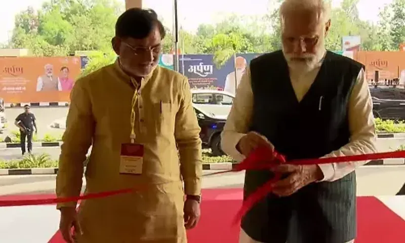 PM મોદી સંઘ પ્રદેશના પ્રવાસે: દીવ-દમણ અને દાદરા નગર હવેલીમાં 4800 કરોડનાં વિકાસ કામોનું વડાપ્રધાને ખાતમુહૂર્ત કર્યું
