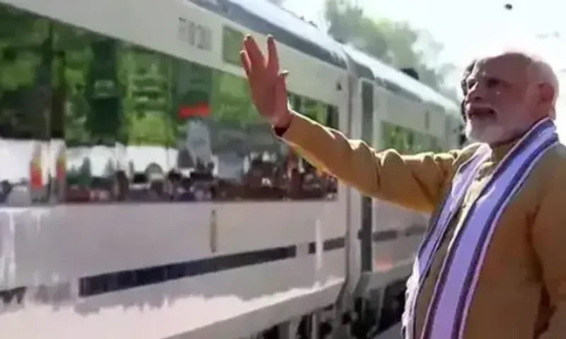 હિમાચલ પ્રદેશ: વડાપ્રધાને વંદે ભારત એક્સપ્રેસને લીલી ઝંડી આપી, વિકાસના અનેક કાર્યોનું પણ કરશે લોકાર્પણ-ખાતમુર્હુત