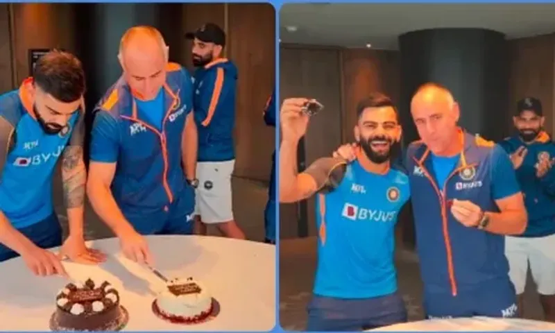 Happy Birthday Virat Kohli : વિરાટ કોહલીએ પેડી અપટન સાથે કાપી કેક.!