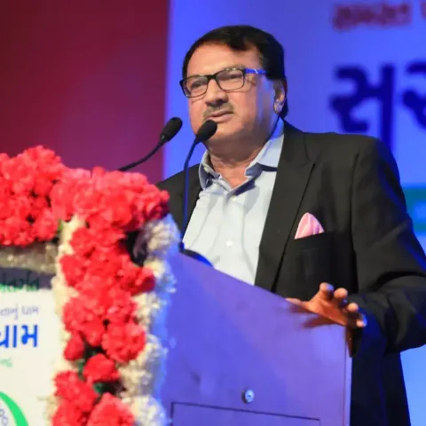 મોરબી હોનારત : ઓરેવાના MD જયસુખ પટેલ ભૂગર્ભમાં, 2 દિવસથી પરિવાર સાથે ગાયબ...
