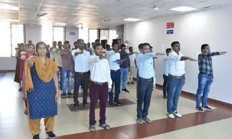 ડાંગ : રાષ્ટ્રીય એકતા દિવસની ઉજવણીના ભાગરૂપે કર્મયોગીઓએ લીધા રાષ્ટ્રીય એકતાના શપથ