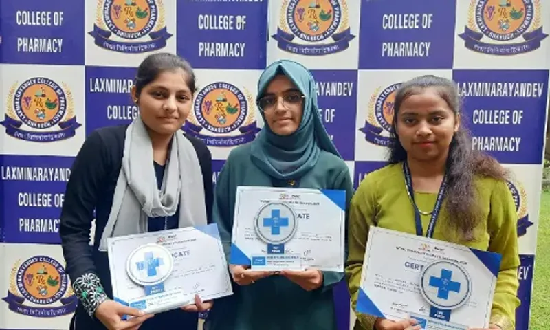 ભરૂચ: લક્ષ્મીનારાયણ દેવ કોલેજ ઓફ ફાર્મસીની વિદ્યાર્થીનીઓએ રંગોલી સ્પર્ધામાં પ્રથમ ક્રમ હાંસલ કર્યો