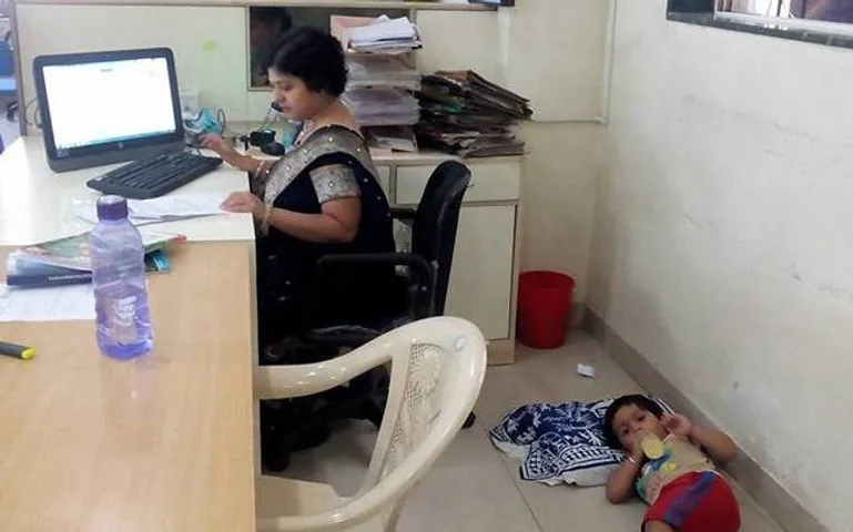 જુઓઃ આધુનિક માંની એક હ્રદયસ્પર્શી ફેસબુક પોસ્ટ