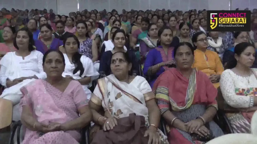 જનની ચિંતન સભાની પ્રવૃત્તિને બિરદાવતા અંજલિબેન રૂપાણી