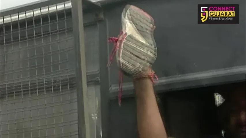 રાજકોટમાં મહિલા કોંગી કાર્યકર અને પોલીસ  કોન્સ્ટેબલ વચ્ચે ઝપાઝપી