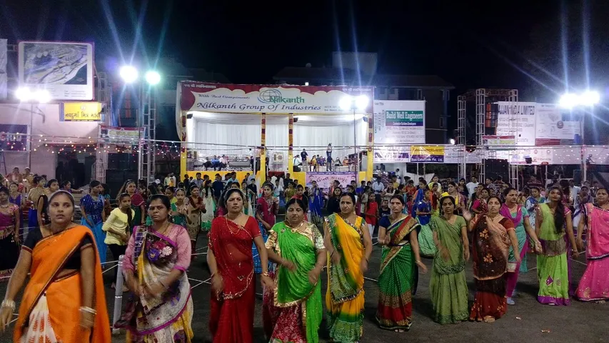 અંકલેશ્વરમાં નવરાત્રીની રંગત સોળે કળાએ છલકાય