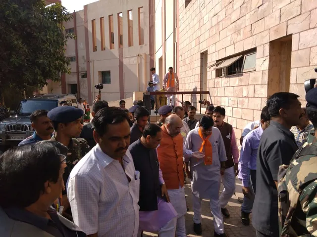 રાજકોટમાં અમિત શાહએ કાર્યકર્તાઓ સાથે ચૂંટણીલક્ષી કરી મહત્વની ચર્ચા