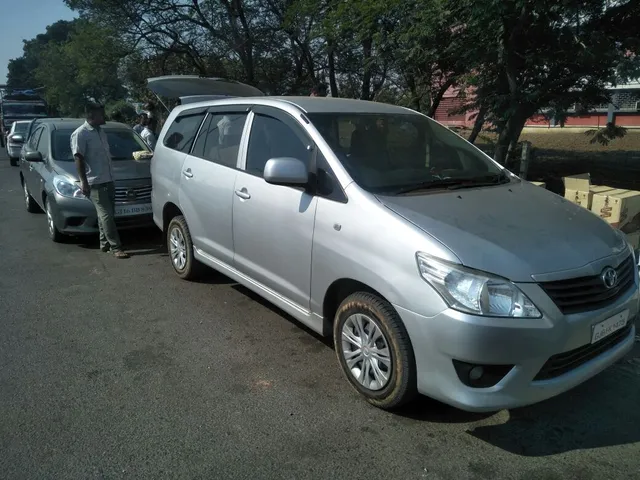 અંકલેશ્વર ને.હા.નં.8 પરથી બે કાર માંથી વિદેશી શરાબનાં જથ્થા સાથે ચાર ઈસમો ઝડપાયા