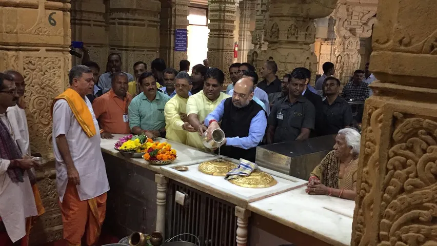 ભાજપ રાષ્ટ્રીય અધ્યક્ષ અમિત શાહે સોમનાથ મહાદેવનાં કર્યા દર્શન