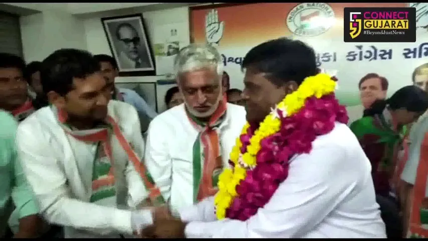 અંકલેશ્વરમાં કોંગ્રેસનાં ઉમેદવાર અનિલ ભગતનું ઉષ્માભર્યુ સ્વાગત કરતા કાર્યકર્તાઓ