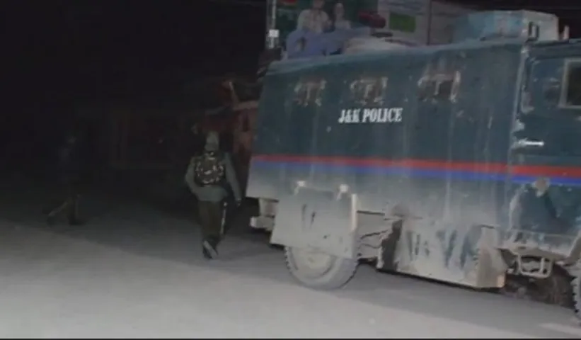 પુલવામા માં CRPFનાં  ટ્રેનિંગ સેન્ટર ઉપર આતંકવાદી હૂમલો, એક જવાન શહીદ