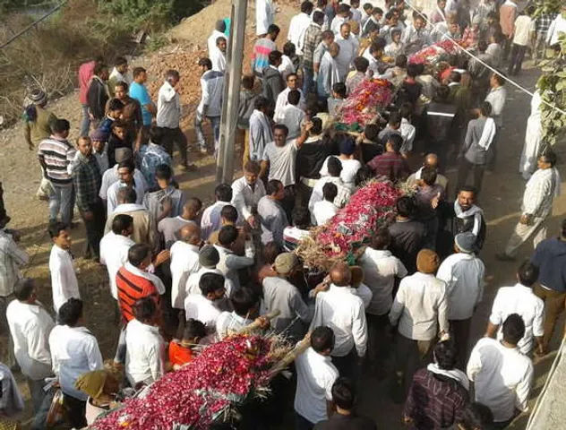 રાજકોટનાં મોટા ગુંદાળાનાં કમભાગી 9 યુવાનોની એક સાથે અર્થી ઉઠતા ગામ હીબકે ચડયુ