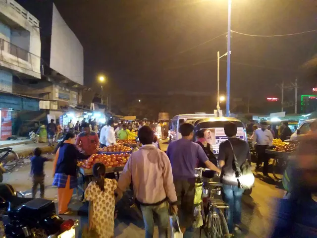 અંકલેશ્વર પ્રતિન ચોકડી રેલવે સ્ટેશન રોડ પર  સમસ્યા યથાવત 