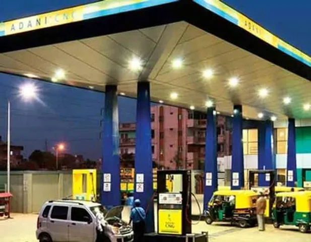 અદાણીએ ઔદ્યોગિક પીએનજી અને સીએનજીનાં ભાવમાં કર્યો વધારો 
