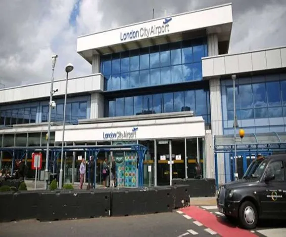 લંડન સિટી એરપોર્ટ ઉપર બીજા વિશ્વ યુધ્ધ વખતનો બોમ્બ મળી આવતા એલર્ટ