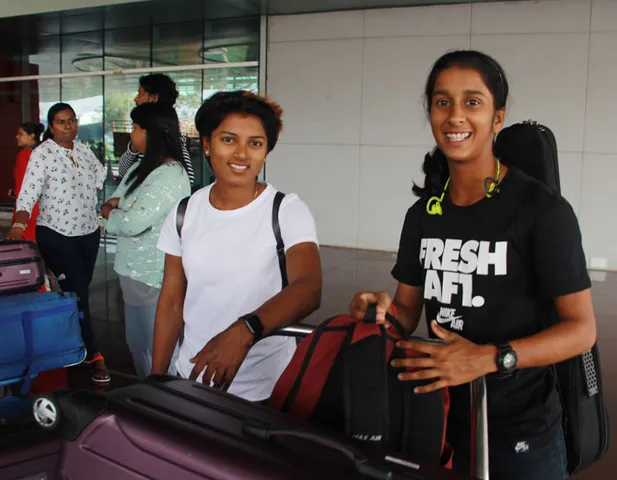 વડોદરામાં ભારત અને ઓસ્ટ્રેલિયાની મહિલા ક્રિકેટ ટીમોનું આગમન