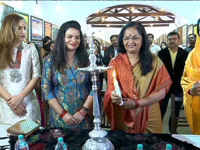 મહિલાદિનની અનોખી ઉજણી કરાઈ, 222 મહિલા આર્ટીસ્ટોનુ ચિત્ર અને ફોટો પ્રદર્શન ખુલ્લુ મુકાયુ