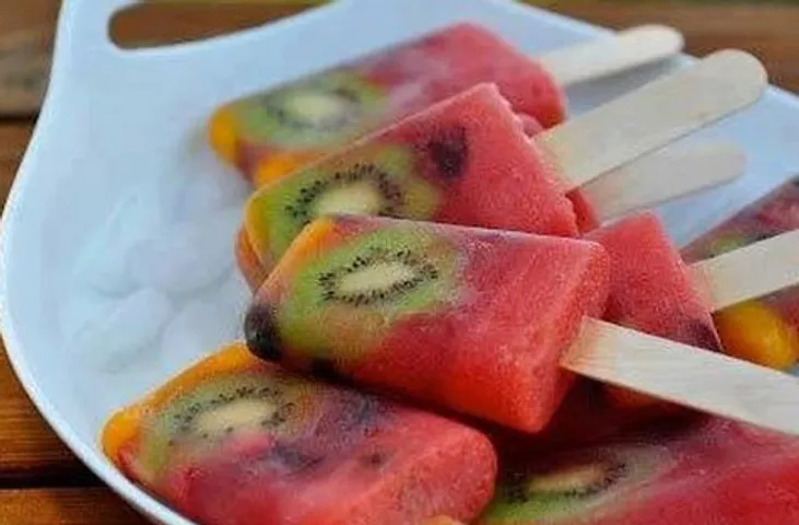 ઉનાળામાં ઘરે જ બનાવો ફ્રેશ ફ્રુટ કુલ્ફી, બાળકો ચાટી જશે આંગળા 