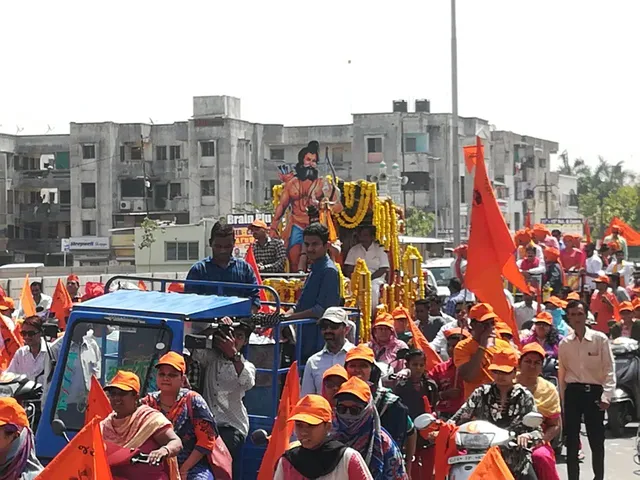 વડોદરામાં સમસ્ત બ્રહ્મ સમાજ દ્વારા પરશુરામ જયંતિની ઉજવણી, ભવ્ય રેલી યોજાયી