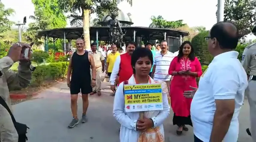 વડોદરાની યુવતીને આ વસ્તુથી થાય છે નફરત, 1100 કિમી ચાલીને જશે દિલ્હી