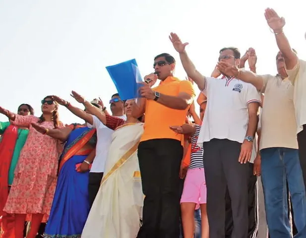 પાણીનો કરકસરયુક્ત ઉપયોગ કરવા  વડોદરા ફનસ્ટ્રીટમાં ૪૦ હજાર લોકોના શપથ