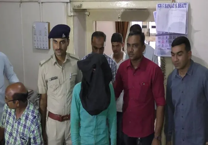 જામનગર: ૮ વર્ષની બાળકીનું અપહરણ કરી  દુષ્કર્મ કરનાર ઝડપાયો