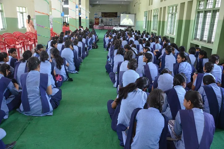 ગુજરાતની શાળાઓમાં નવું શૈક્ષણિક વર્ષ 247 દિવસનું રહેશે, 80 દિવસની રજા