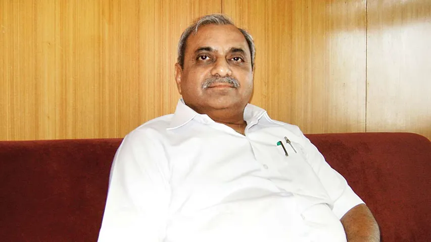 નાયબ મુખ્યમંત્રી નીતિન પટેલ અચાનક દિલ્હી પહોંચતા રાજકીય ક્ષેત્રે ગરમાવો