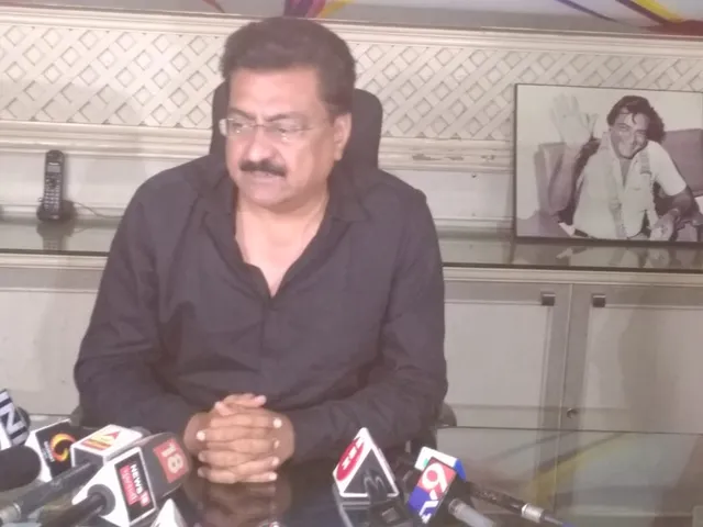 ભાજપે શરૂ કરી લોકસભાની તૈયારી, તો સૌરાષ્ટ્ર કોંગ્રેસમાં દાવાનળની સ્થિતી