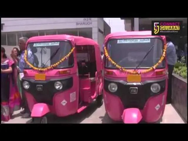 હવે મહિલાઓ પણ ચલાવશે રીક્ષા! ભરૂચમાં પ્રથમવાર પિંક ઓટો રીક્ષાનું લોન્ચીંગ