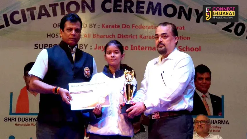 કરાટે ડો ફેડરેશન ગુજરાત અને જય અંબે ઈન્ટરનેશનલ સ્કૂલ ભરૂચના ઉપક્રમે સમ્માન સમારંભ યોજાયો