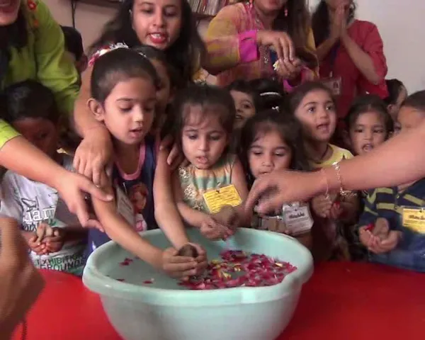 જામનગરઃ નાના ભૂલકાઓએ આપ્યો પ્રકૃતિ બચાવોનો સંદેશ