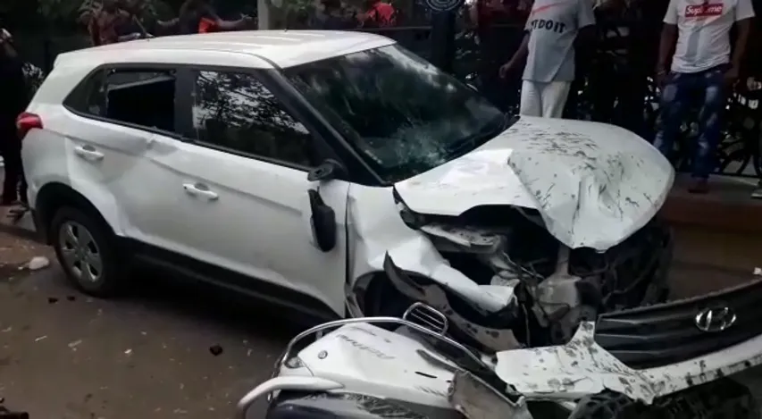 રાજકોટઃ રીંગરોજ પર કારે ત્રણ વાહનોને અડફેટે લેતા ત્રણને ઈજા