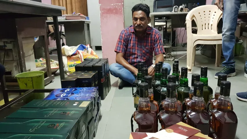 ભરૂચ : ભારતીય બનાવટના વિદેશી દારૂનો જથ્થો ઝડપી પાડતી ભરૂચ LCB