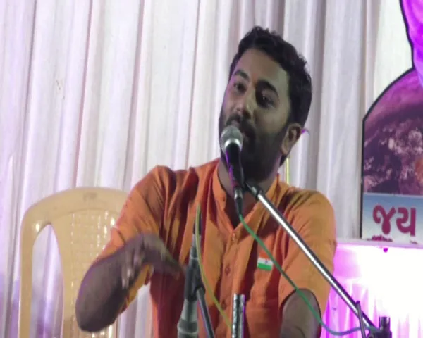 જામનગર : જલારામ જયંતિને ધ્યાને રાખી લોહાણા સમાજ દ્વારા યોજાયો લોક ડાયરો