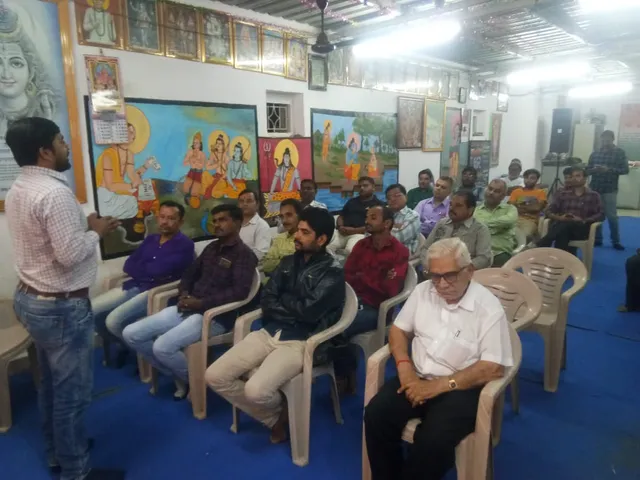 જામનગરમાં વિરાટ ધર્મસભાના આયોજન માટે દ્વારકાના ખમભાળિયામાં યોજાયું સરપંચ સંમેલન