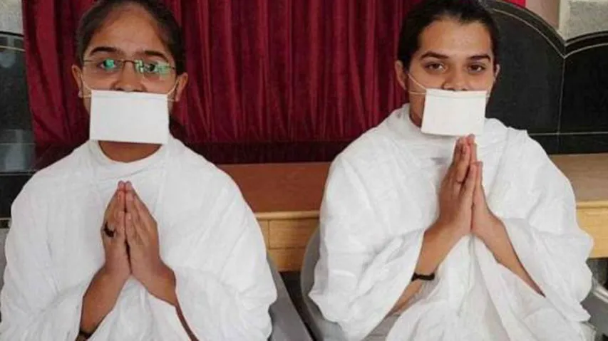 રાજકોટ : કરોડપતિ પિતાની બે દીકરી લેશે દિક્ષા : સર્વસ્વ સુખ ત્યાગીને સાધ્વી બનશે