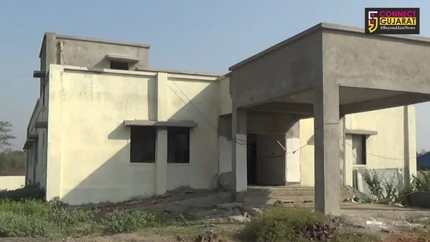 નવસારી: કુકેરી ગામે સબ સેન્ટરનું કામ ખોરંભે ચઢતા લોકો આરોગ્યની સેવાથી વંચિત