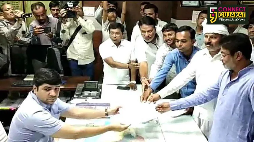 જૂનાગઢ તુવેર કાંડ મામલે ખેડૂતો અને ધારાસભ્ય દ્વારા કલેકટરને અપાયું આવેદન