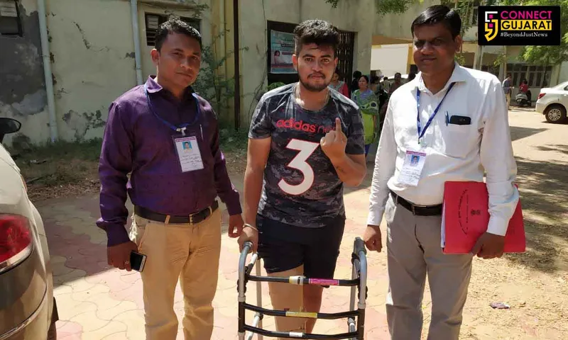 ભરૂચ જિલ્લામાં  દિવ્યાંગોએ પણ ઉત્સાહભેર મતદાન કર્યું
