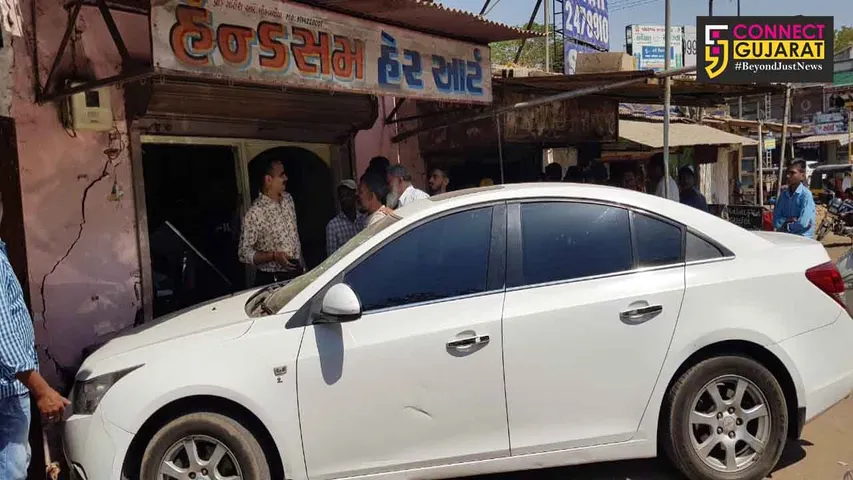 અંકલેશ્વર: કારચાલકે  સ્ટેન્ડિંગ ઉપરથી કાબૂ ગુમાવતા ફોરવ્હીલ ગાડી દુકાનમાં ઘુસી..!