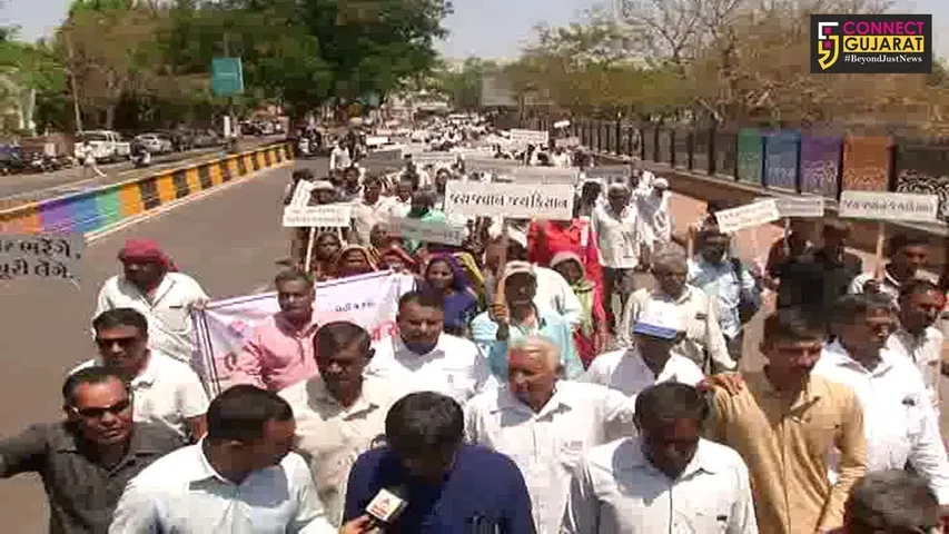રાજકોટ:કિસાન સંઘની આગેવાનીમા ખેડૂતોએ યોજી રેલી, પોલીસે ખેડૂતોની કરી અટકાયત