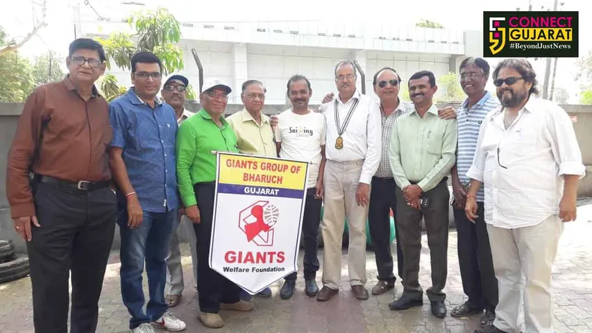 ભરૂચ જાયન્ટસ ગૃપ દ્વારા મુંગા પ્રાણીઓને આ ગરમીમાં થોડું ઘણું રક્ષણ મળે તે માટે પાણી ભરેલા પીપડા મૂકવાનું આયોજન કરાયું